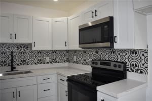 900 Nw 8th Ave 3 Pompano Beach, FL 33060 - MLS#A11978010