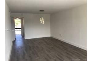 8879 Fontainebleau Blvd 204 Miami, FL 33172 - MLS#A11978050