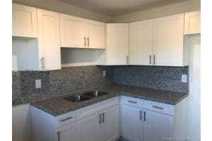 8879 Fontainebleau Blvd 204 Miami, FL 33172 - MLS#A11978050