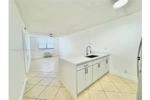 2401 Riverside Dr 407-b Coral Springs, FL 33065 - MLS#A11978062