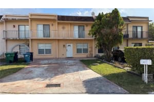 11249 Sw 33rd Cir Pl Miami, FL 33165 - MLS#A11978067