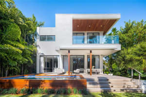 5701 Bay Road, Miami Beach, FL 33140 - MLS#A11978071