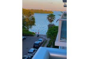 720 Ne 62nd St 403, Miami