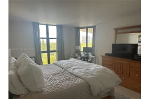 1000 NE Quayside Terrace APT 905, Miami, FL 33138, - MLS#A11978118