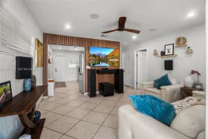 5324 Ne 3rd Ter Oakland Park, FL 33334 - MLS#A11978140