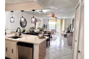 2811 Somerset Dr 211 Lauderdale Lakes, FL 33311 - MLS#A11978149