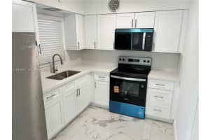 2000 Buchanan St 10 Hollywood, FL 33020 - MLS#A11978261