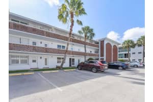 2050 Ne 39th St W212, Lighthouse Point