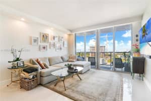 401 69th St APT 913, Miami Beach, FL 33141, - MLS#A11978274