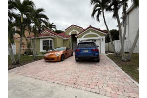 400 Somerset Way, Weston