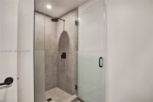 121 Ne 5th 801b Miami, FL 33132 - MLS#A11978306