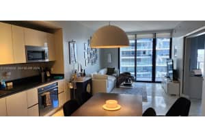 1010 Brickell Ave 4208 Miami, FL 33131 - MLS#A11978345