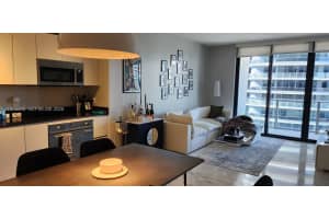 1010 Brickell Ave 4208 Miami, FL 33131 - MLS#A11978345