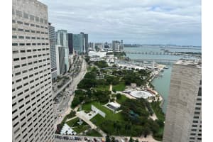 325 BISCAYNE BL , Miami, FL 33131 - MLS#A11978404