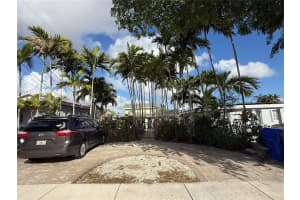 285 Nw 60th Ave, Miami