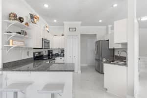 9838 Nw 1st Mnr Coral Springs, FL 33071 - MLS#A11978431