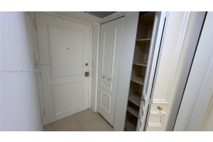 200 172nd St APT 304, Sunny Isles Beach, FL 33160, - MLS#A11978456