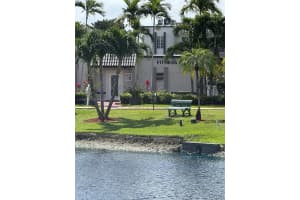 5122 Nw 79th Ave 304 Doral, FL 33166 - MLS#A11978457