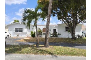 7607 Harbour Blvd, Miramar