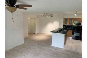 570 S Park Rd 13-6 Hollywood, FL 33021 - MLS#A11978479