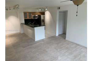 570 S Park Rd 13-6 Hollywood, FL 33021 - MLS#A11978479