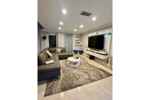 9523 Nw 38th Pl Sunrise, FL 33351 - MLS#A11978480