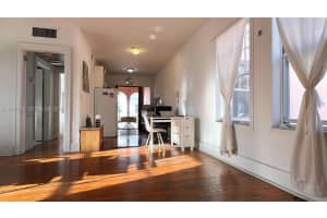 756 Meridian Ave APT 10, Miami Beach, FL 33139, - MLS#A11978524