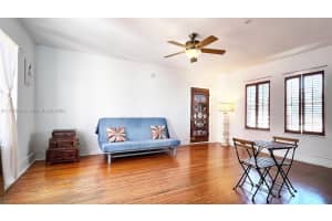 756 Meridian Ave APT 10, Miami Beach, FL 33139, - MLS#A11978524