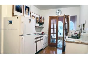 756 Meridian Ave APT 10, Miami Beach, FL 33139, - MLS#A11978524