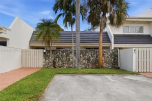 8105 Sw 81st Ct Miami, FL 33143 - MLS#A11978527