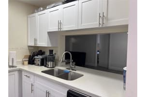 3615 Nw 94th Ave 8f Sunrise, FL 33351 - MLS#A11978529