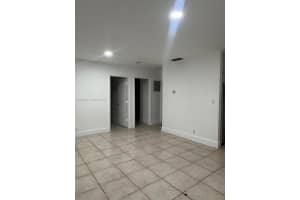 221 Ne 40th St 1-3 Oakland Park, FL 33334 - MLS#A11978534