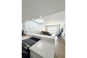 1101 Hillcrest Ct 206 Hollywood, FL 33021 - MLS#A11978581