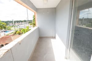 5050 7th St , Miami, FL 33126 - MLS#A11978597