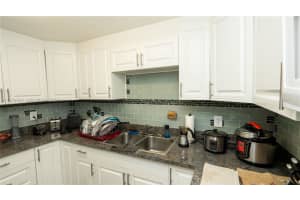 5050 7th St , Miami, FL 33126 - MLS#A11978597