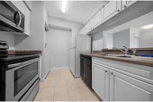 17125 Bay Rd , Sunny Isles Beach, FL 33160 - MLS#A11978622