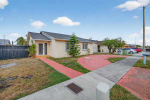 13755 Sw 24th St Miami, FL 33175 - MLS#A11978634