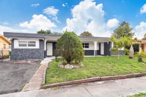 350 Sw 30th Ter Fort Lauderdale, FL 33312 - MLS#A11978655