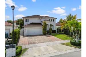 10230 Sw 227th St Cutler Bay, FL 33190 - MLS#A11978673