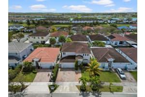 10230 Sw 227th St Cutler Bay, FL 33190 - MLS#A11978673