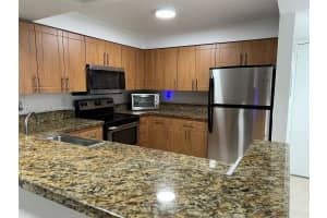 5221 Geneva Way 103 Doral, FL 33166 - MLS#A11978677