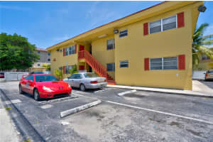 12195 W Dixie Hwy 6e Hwy 6e North Miami, FL 33161 - MLS#A11978686