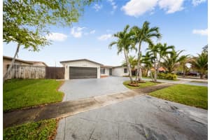 9349 Nw 24th Pl Pembroke Pines, FL 33024 - MLS#A11978696