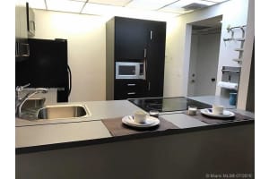 100 Bayview Dr 302 Sunny Isles Beach, FL 33160 - MLS#A11978698