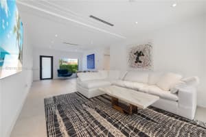900 W 47th Ct, Miami Beach, FL 33140, - MLS#A11978719