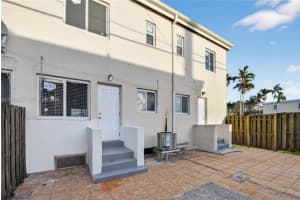 475 Nw 84th Ter 475, Miami