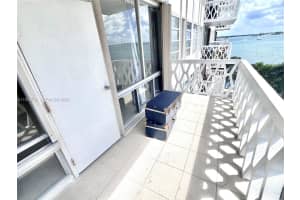 1430 Brickell Bay Dr , Miami, FL 33131 - MLS#A11978732