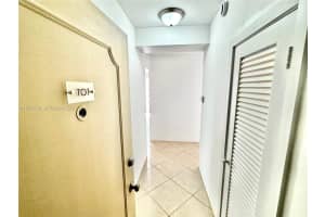 1430 Brickell Bay Dr , Miami, FL 33131 - MLS#A11978732