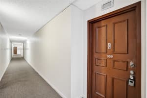 3821 Environ Blvd 309 Lauderhill, FL 33319 - MLS#A11978749