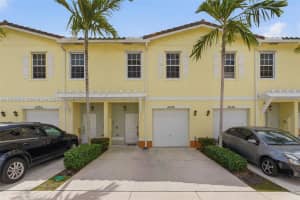 4032 Nw 11th St Lauderhill, FL 33313 - MLS#A11978763